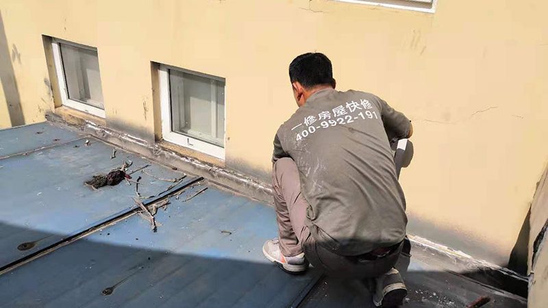 聚氨酯喷涂保温材料：揭秘其性能与选择之道**